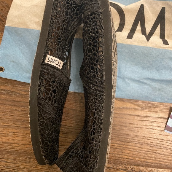 TOMS black crocheted espadrilles, size 6.5, GUC. - Picture 6 of 9